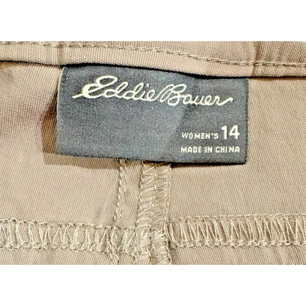 Eddie Bauer Shorts Women’s Size 14 Summer Trail Khaki Nylon Blend 5 Pocket NWT - Picture 10 of 11